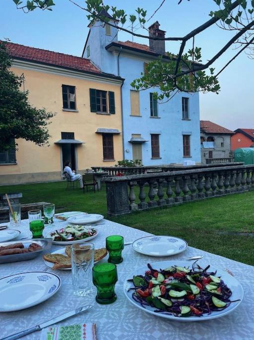 Appartamento Storico Con Giardino Soleggiato - B&B Via Rinaldi Arto Centonara Esterno foto