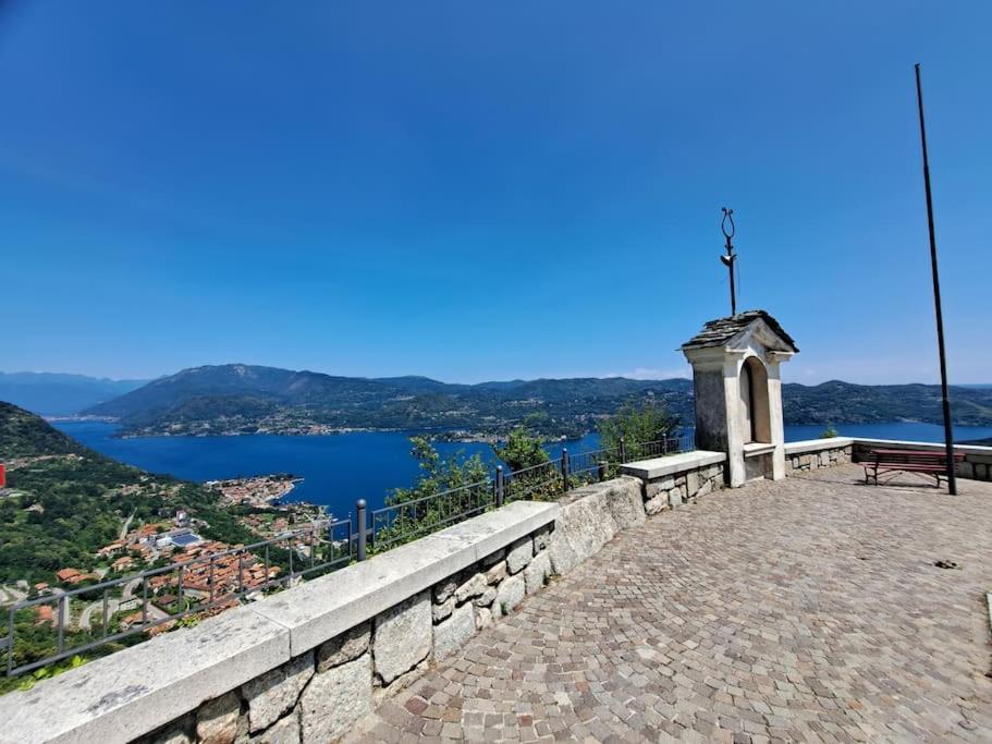 Appartamento Storico Con Giardino Soleggiato - B&B Via Rinaldi Arto Centonara Esterno foto